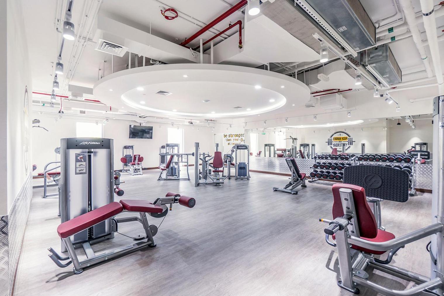 Blueground Difc City View Pool Gym Dxb-182 Apartment *